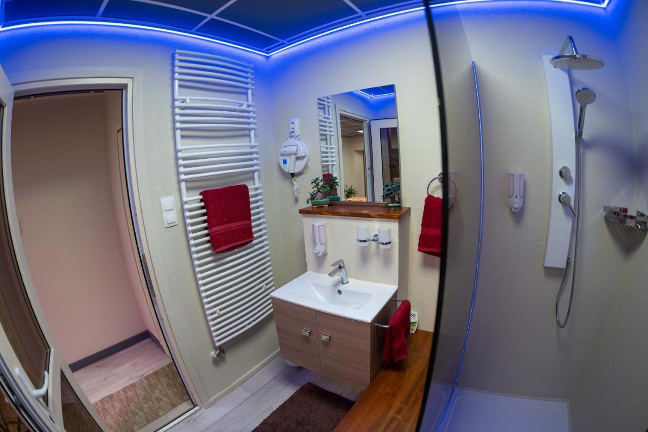 E 14 Aparthotel Berekfurdo Luaran gambar